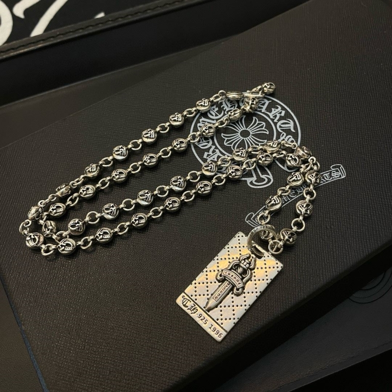 Ch*0me He**ts necklaces